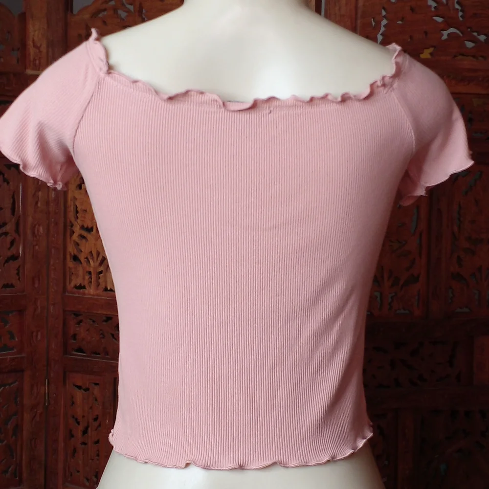 Ambience: Top - Picture 5 of 7